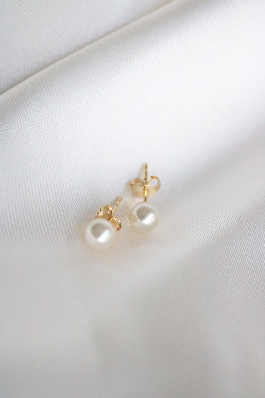 Classic Pearl Earrings